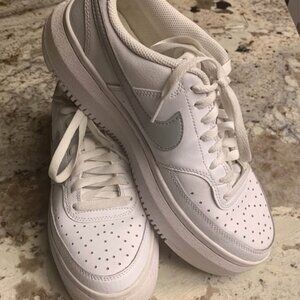 Women’s Nike Court Vision Alta- size 10